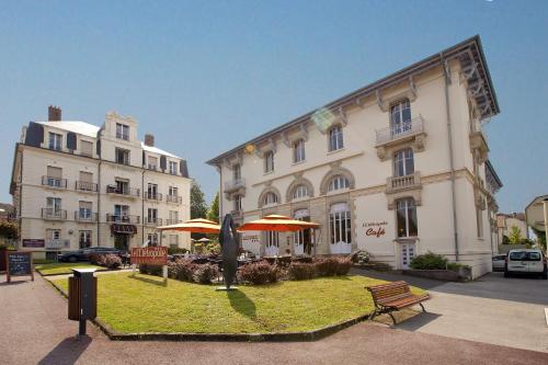 Appart'hôtel Hotels & Résidences - Les Thermes 4 bis Avenue des Thermes Luxeuil-les-Bains