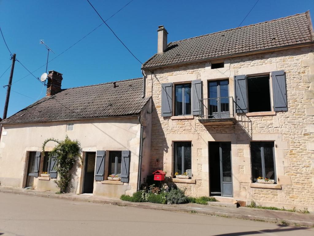 Maison de vacances Hôtier des fées 34 Grande Rue, 89480 Andryes