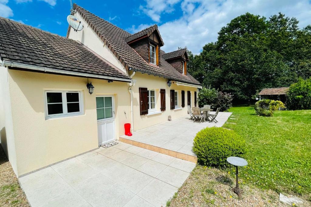 Maison de vacances House in a green setting with swimming pool 8 route de l'Ormeau Vigneau, 37400 Lussault-sur-Loire