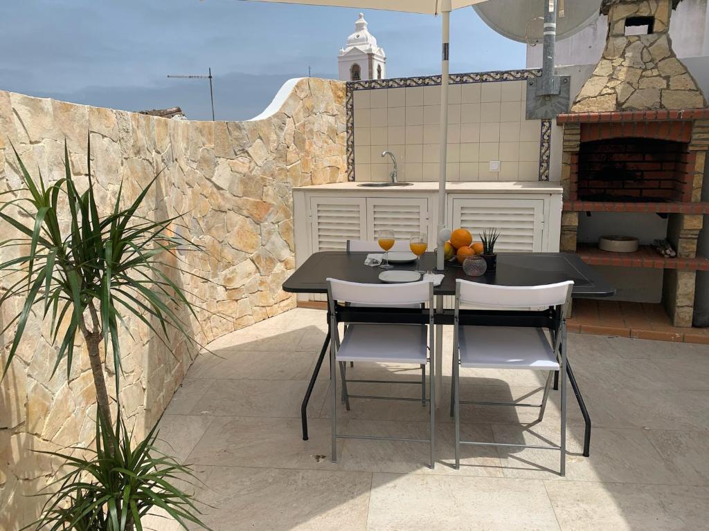 Maison de vacances House with a BBQ terrace in the centre of Lagos 53 Rua Soeiro da Costa, 8600-607 Lagos