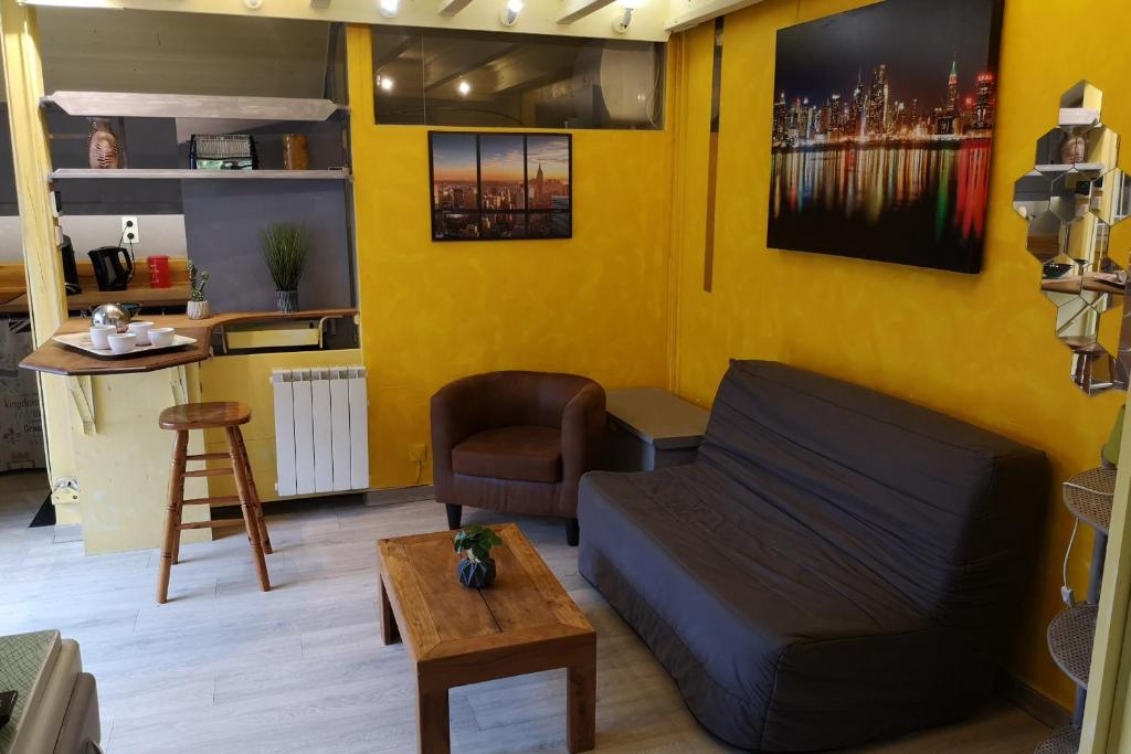 Maison de vacances House with terrace -CalmFREE parking #M1 5 rue des 3 Ponts, 38120 Saint-Égrève