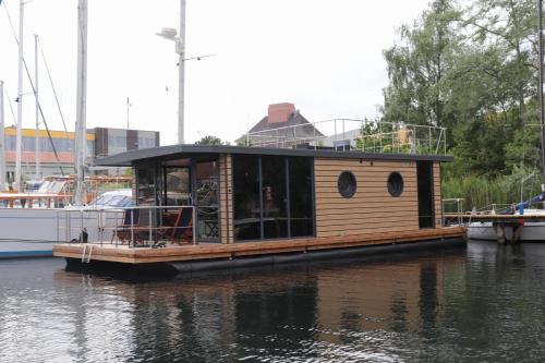 Bateau-hôtel Houseboat Lina, Flensburg  Flensbourg