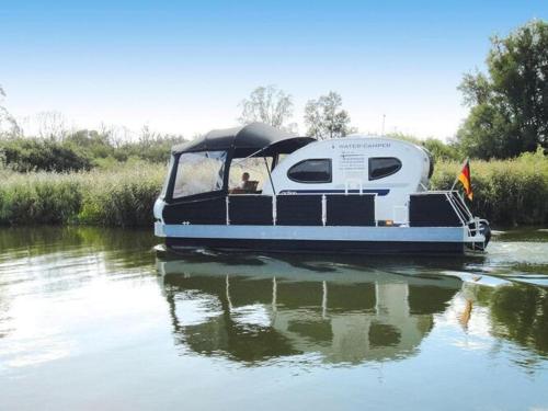 Bateau-hôtel Houseboat on the Peene, Demmin  Verchen