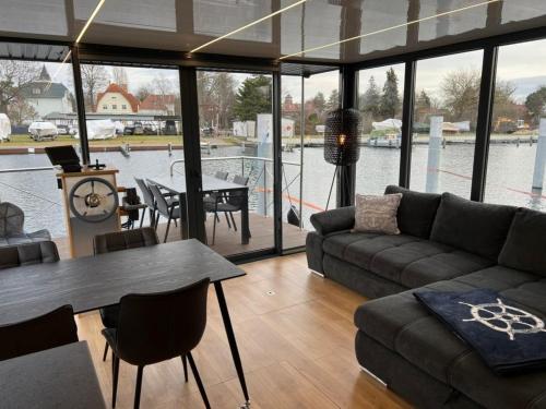 Houseboat One Hausboot Campi 400 Berlin allemagne