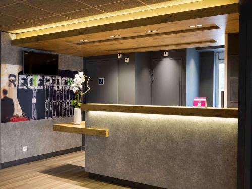 Hôtel Ibis Budget Bourgoin Jallieu Centre 21 Avenue d'Italie, RN6 Porte Medicis Bourgoin-Jallieu