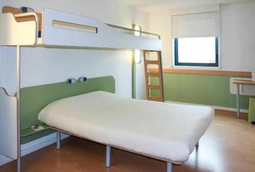 Hôtel ibis budget Castelnaudary - A61 400 Avenue Gerard Rouviere - ZAC Nicolas Appert Castelnaudary