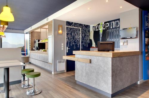 Hôtel ibis budget Clermont Ferrand Nord Riom Rue Louis Armstrong Riom