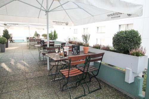 Hôtel ibis Hotel Düsseldorf Hauptbahnhof Konrad-Adenauer-Platz 14 Düsseldorf