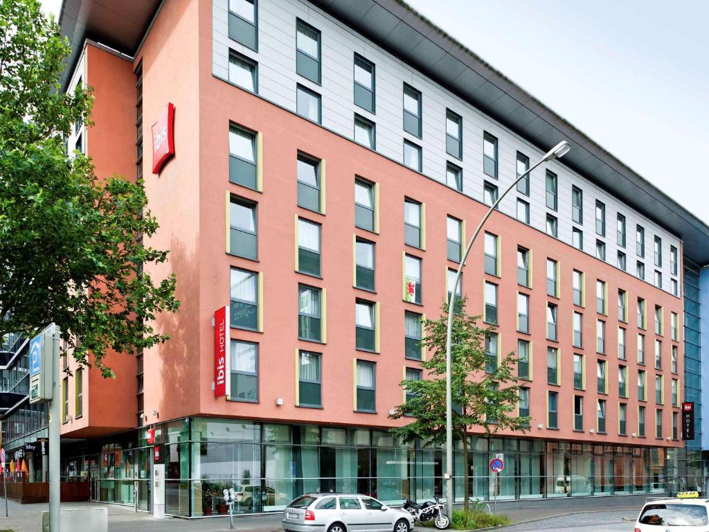 Hôtel ibis Hotel Hamburg St. Pauli Messe Simon-von-Utrecht-Str. 63, 20359 Hambourg