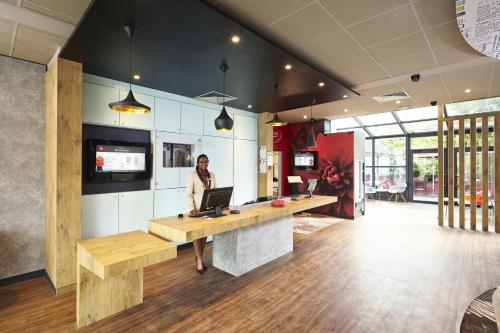 Hôtel ibis Marne La Vallee Champs-sur-Marne Bd Newton Champs-sur-Marne