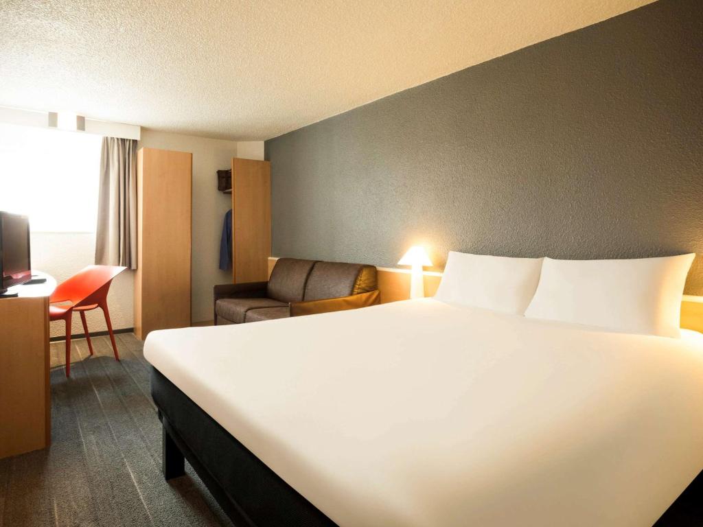 Hôtel Ibis Orly Chevilly Tram 7 72, Avenue de Stalingrad, 94550 Chevilly-Larue