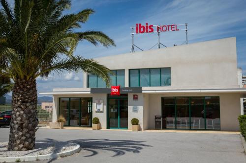 Hôtel ibis Perpignan Nord Rivesaltes 7, rue Alfred Sauvy RN9 KM9 Rivesaltes