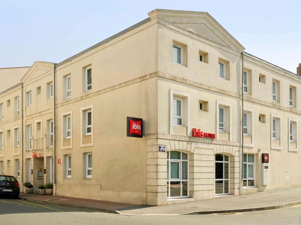 Hôtel ibis Rochefort 1-3 Rue Begon, 17300 Rochefort