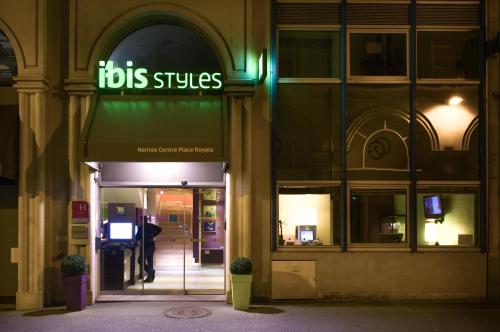 Hôtel ibis Styles Nantes Centre Place Royale 3 rue du Couedic Nantes
