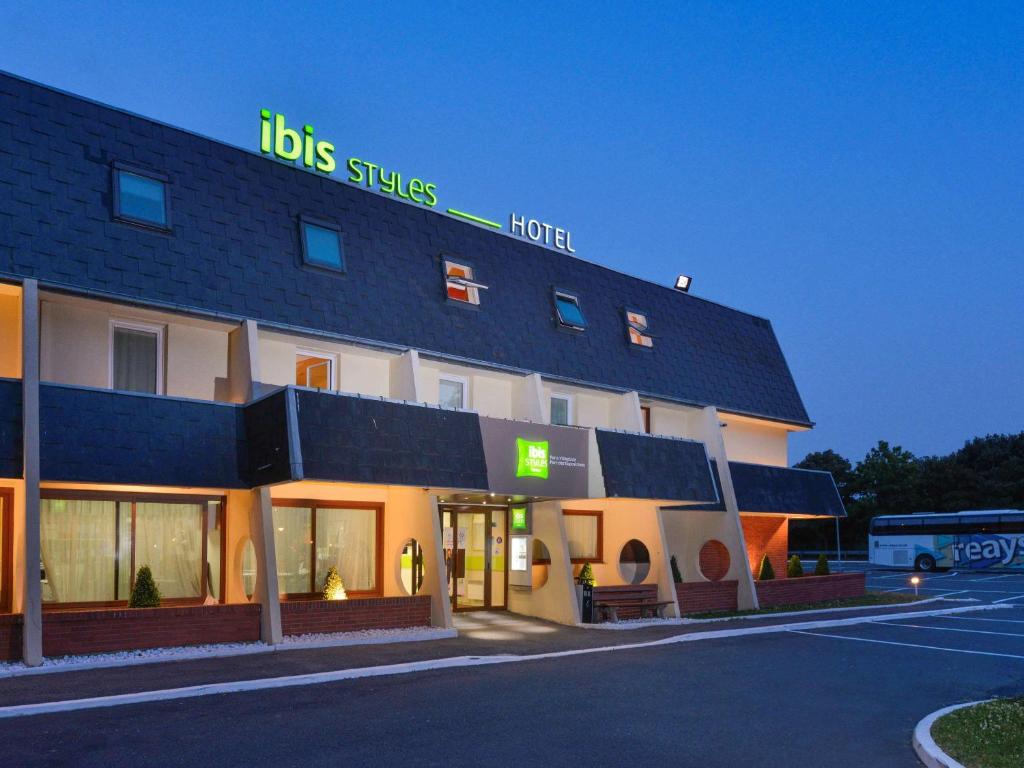 Hôtel ibis Styles Parc des Expositions de Villepinte 54, Avenue des Nations - Villepinte BP 68030, 93420 Villepinte