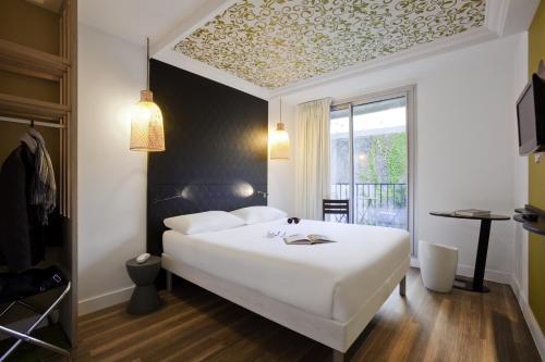 ibis Styles Paris Buttes Chaumont Paris france