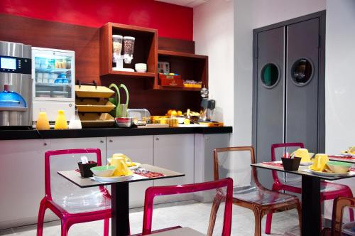 Ibis Styles Paris Pigalle Montmartre Paris france