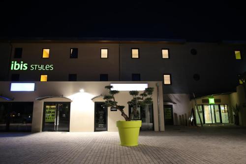 ibis styles Villeneuve Sur Lot Villeneuve-sur-Lot france