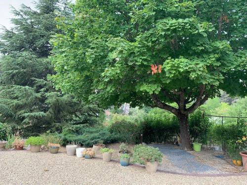 Maison de vacances « Idabella » Studio neuf dans villa avec jardin à la campagne. 22 Chemin de la Carraire des Arlesiens Fuveau