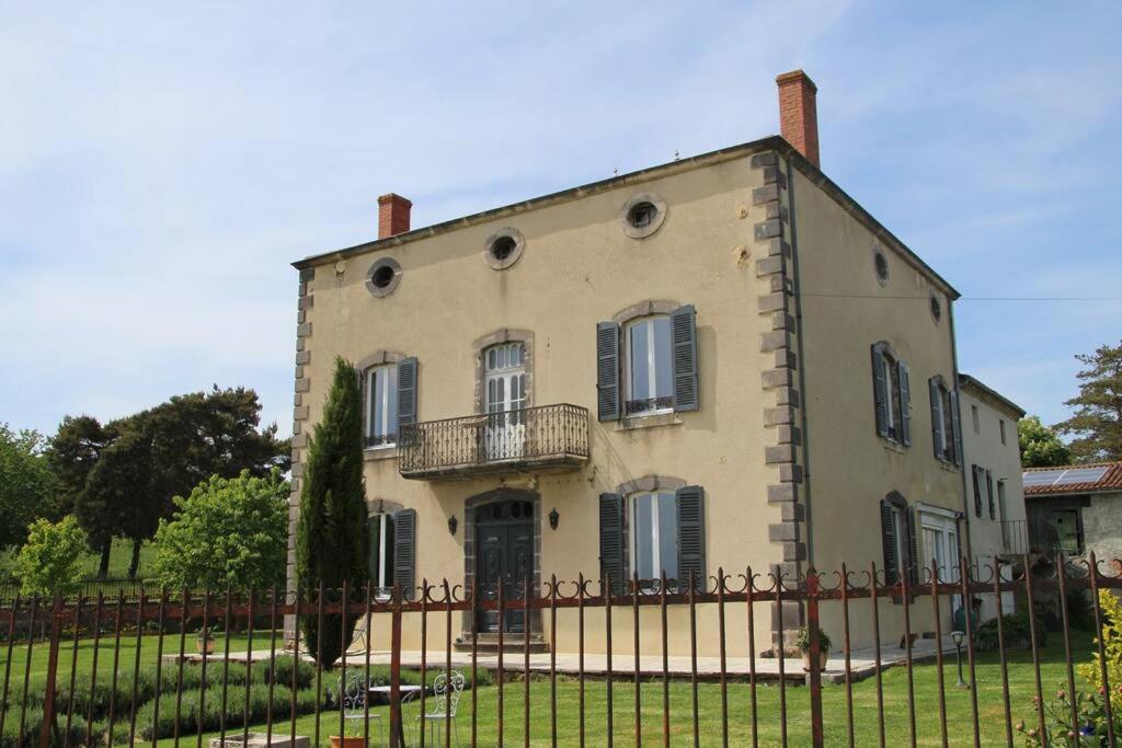 Appartement Idéal voyageurs & travailleurs cherchant du calme lieu dit le chat, 63270 Manglieu