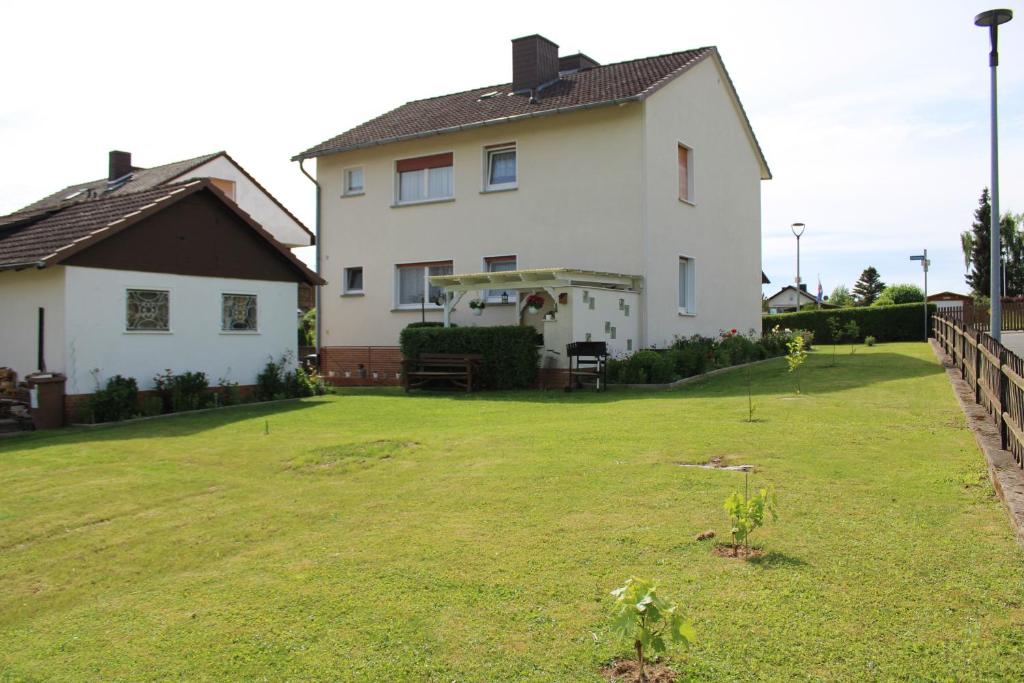 Maison de vacances Idyllisch Wohnen Villa Magnolie Ernteweg 8, 37269 Eschwege