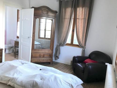 B&B / Chambre d'hôtes Il était une fois 40 route du pont des Farges Nouzilleras Saint-Yrieix-la-Perche