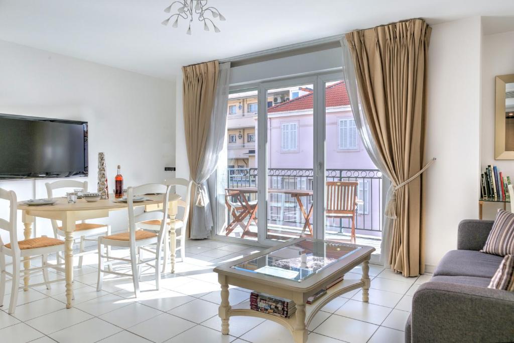 Appartement IMMOGROOM - 3min from beach - AC - 10min from Palais 52 Rue Georges Clemenceau, 06400 Cannes