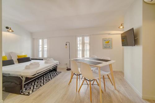 Appartement IMMOGROOM - AC - 5min from the beaches 8 min from Palais 46 Rue Jean Jaures Cannes