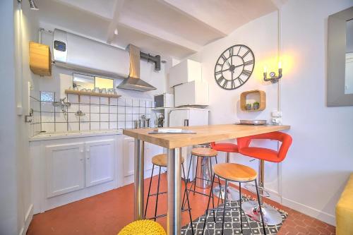 Appartement IMMOGROOM - Cosy - City center - AC 19 Rue Saint-Antoine Cannes