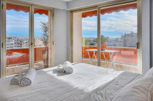 Appartement IMMOGROOM -Rooftop 150m2 -Terrace 150m2 -Parking -Wifi - AC 12 Rue Auguste Pardon Cannes