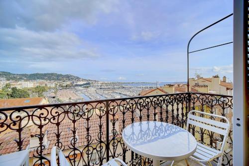 Appartement IMMOGROOM - SEA View on the Port - Next to the beaches - AC - Wifi 7 2ème rue du Barri Cannes