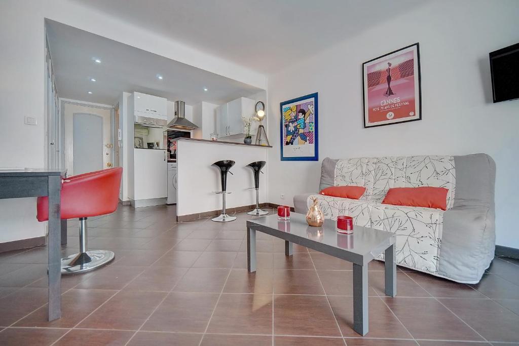 Appartement IMMOGROOM - Studio - Terrace - AC - Central 13 Rue des Frères Pradignac, 06400 Cannes
