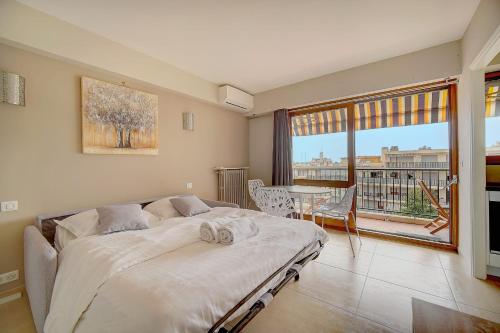 Appartement IMMOGROOM - Very Pleasant and Bright - Cozy - Shops 13 avenue de Flotte Cannes