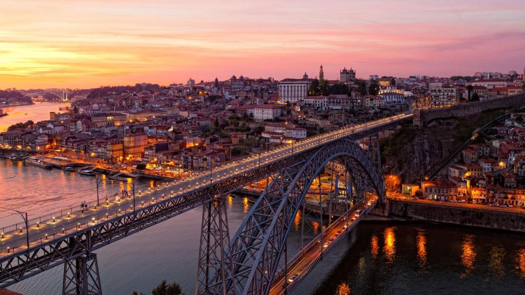 Hôtel InterContinental Porto - Palacio das Cardosas, an IHG Hotel Praca da Liberdade, 25, 4000-322 Porto