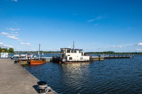 Appartement Island-dreams Hausboot Cecilie 5 Am Hafen Hausboot Cecilie Schleswig