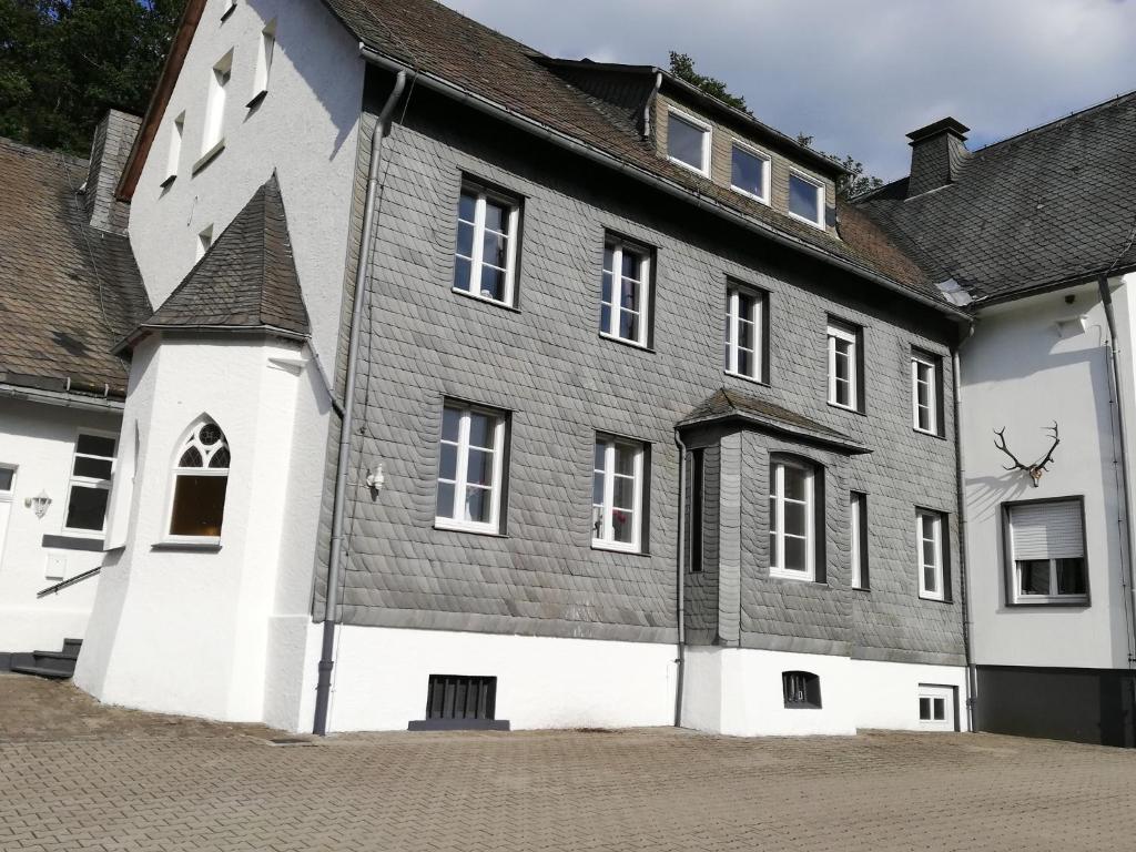 Maison de vacances Jagdschloss Siedlinghausen Sorpestraße 91, 59955 Winterberg