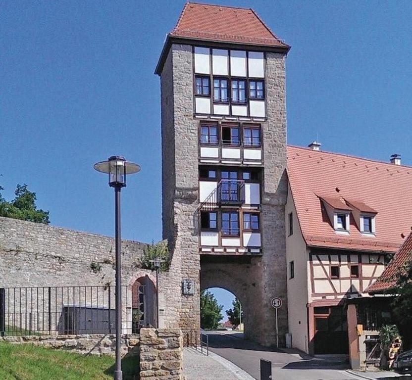 Appartement Jakobsturm Ferien im Turm Marktplatz 1, 97285 Röttingen