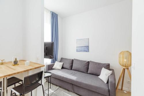 Appartement JOLI 23 m Lumineux et Rénové PROCHE Sacré-Cœur 12 Rue Boinod Paris