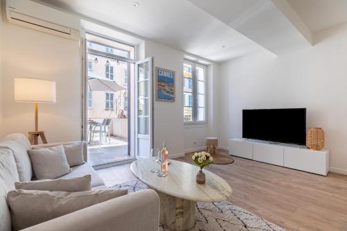 Appartement Joli 36 m avec BALCON près du Chateau ! 17 Rue du Pré Cannes