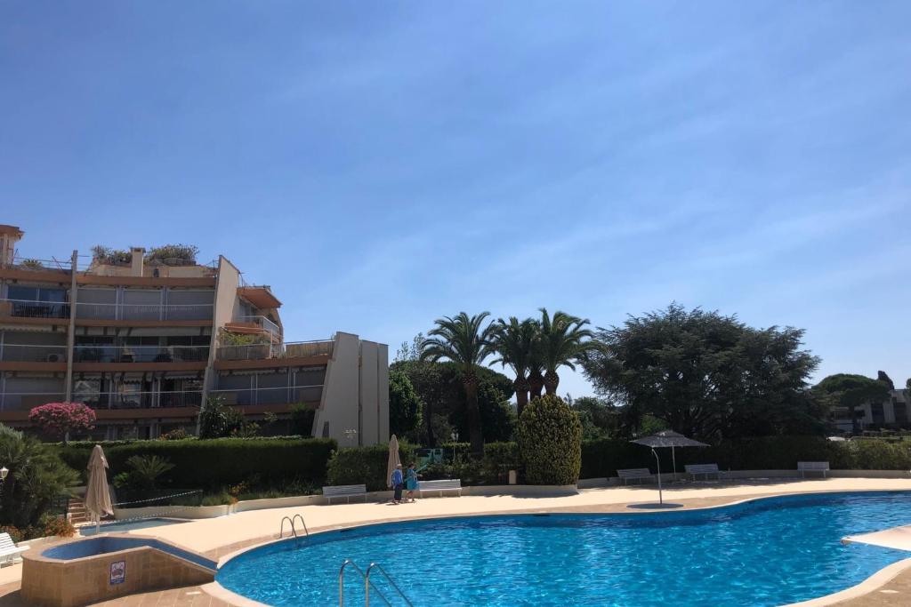 Appartement JOLI 57 m dans une RÉSIDENCE CALME avec PISCINE 1090 Avenue de la Marine Royale, 06210 Mandelieu-la-Napoule