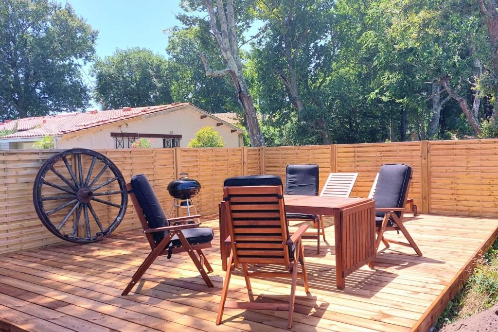 Maison de vacances JOLI 80 m avec JARDIN-TERRASSE proche de la MER 28 Rue de la Garenne, 33740 Arès