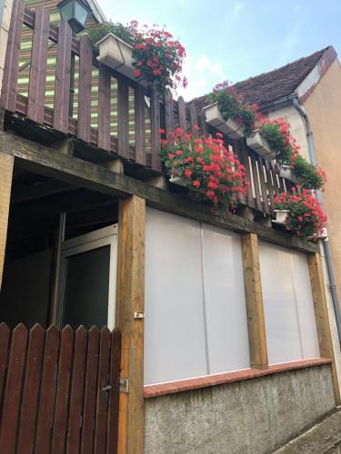 Joli appartement de 60m2 avec Balcon à la campagne Courson-les-Carrières france