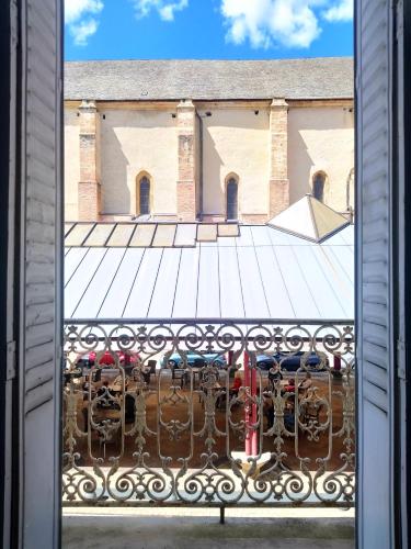 Appartement Joli duplex avec balcon et vue sur place du centre historique ! 5 Place Saint-Volusien Foix