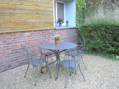 Appartement Joli duplex, terrasse à deux pas du vieux port 12 Rue de la République Honfleur