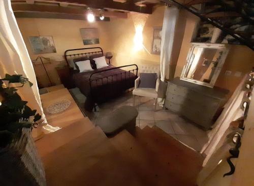 Joli loft dans village pittoresque Péret france