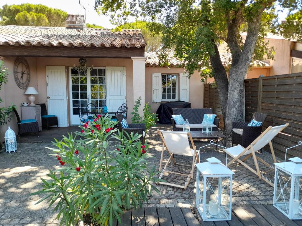 Maison de vacances JOLI MAZET ST TROPEZ Font Mourier 96 allée des cyprès, 83580 Gassin