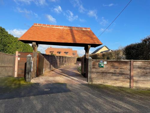 Joli petit STUDIO 2 Menneval france