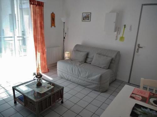 Appartement Joli Studio 21 m2 2 étoiles proche plage App 190, 1er étage 23 Rue du Docteur Larroque Saint-Georges-de-Didonne