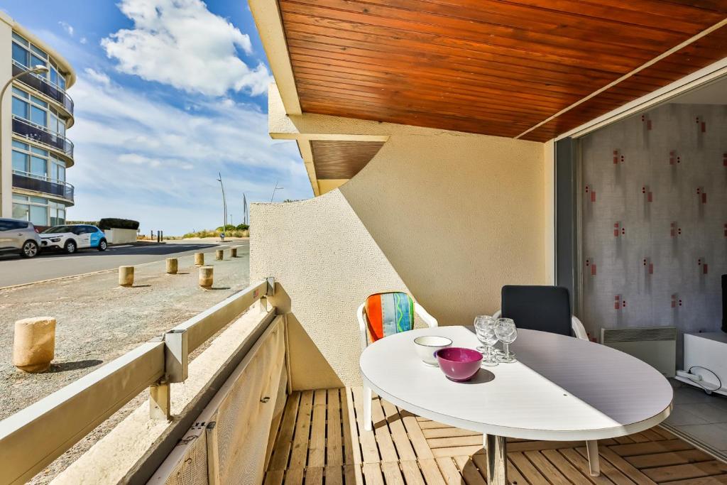 Appartement Joli studio à deux pas de la plage Avenue Valentin, 3, 85270 Plage-des-Demoiselles