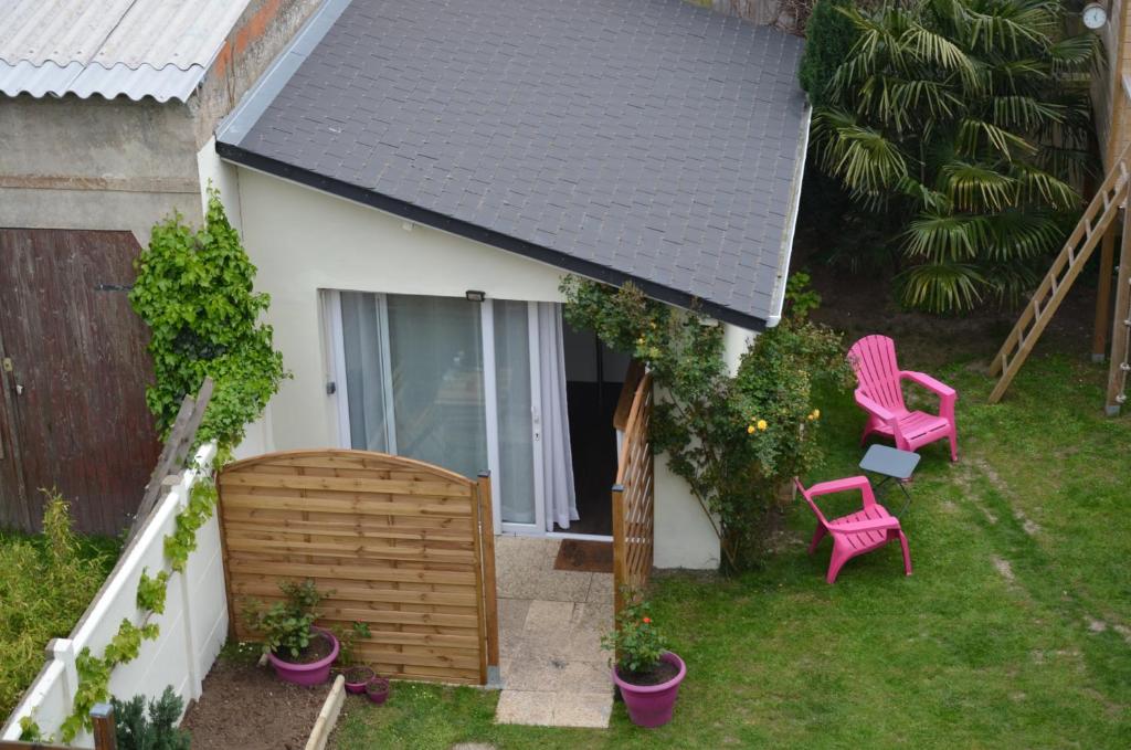 Maison de vacances Joli studio au calme dans un jardin privatif 48 Avenue Michel Cabieu, 14150 Ouistreham